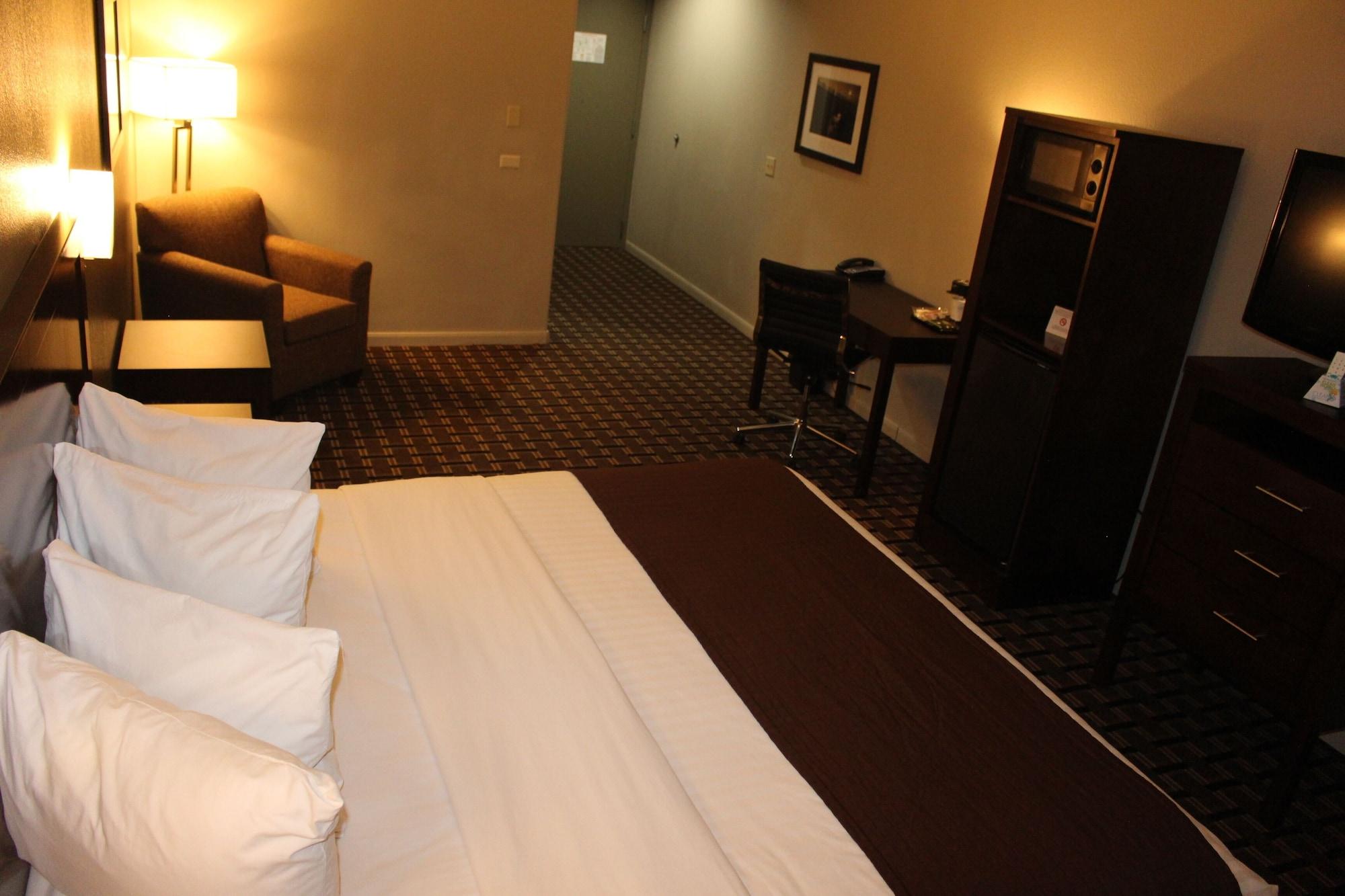 Baymont By Wyndham Columbus Hotell Exteriör bild