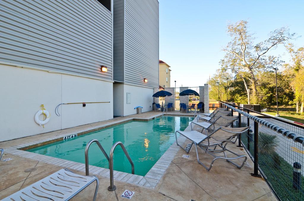 Baymont By Wyndham Columbus Hotell Exteriör bild